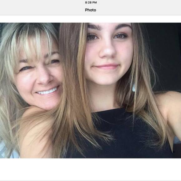 Meet your Posher, Laura - Picture 1 of 1